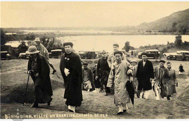 Đề xuất Huế là kinh đô áo dài Việt Nam - ảnh 1