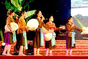 Đêm diễn Ân tình ví giặm