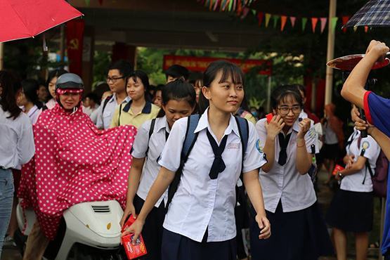 Thí sinh “Ngộp thở” với đề toán