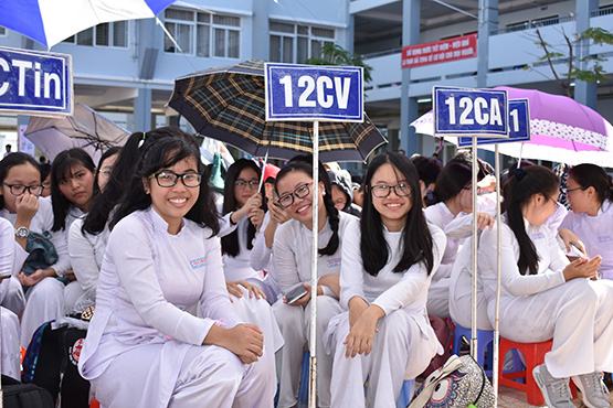 Ngày 9-3, học sinh lớp 12 TP.HCM đi học trở lại