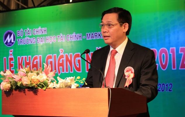 ĐH Tài chính – Marketing khai giảng năm học mới 2012