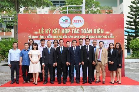 Tập đoàn VsetGroup và trường Đại học Xây dựng Miền Tây ký kết hợp tác toàn diện