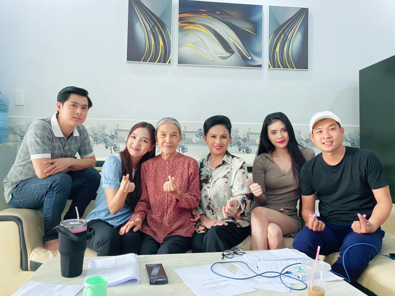 Đi lên nhờ vai quần chúng - ảnh 6