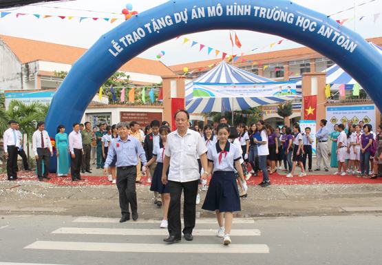 TP.HCM: Tiếp tục thí điểm đi bộ an toàn cho học sinh