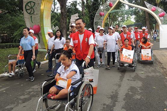 TP.HCM: Hơn 5.000 người đi bộ đồng hành cùng nạn nhân da cam