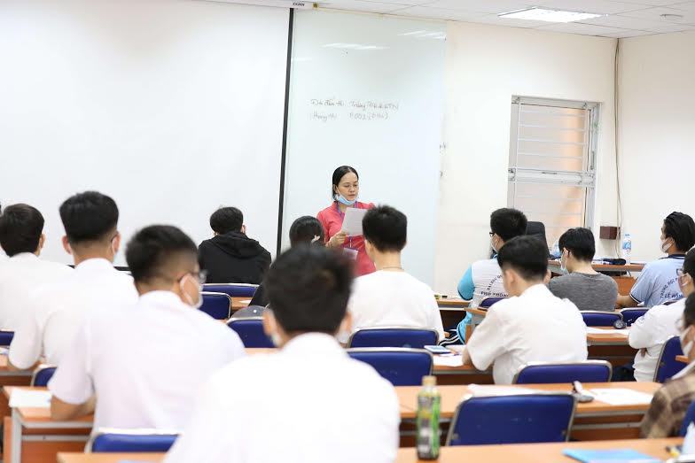 Thí sinh tham dự đợt 1 kỳ thi đánh giá năng lực năm nay của ĐH Quốc gia TP.HCM /// Ngọc Dương