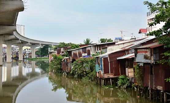 TP.HCM: Khó di dời nhà trên kênh, rạch vì thiếu vốn