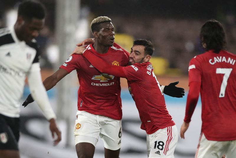 Diễn biến mới Pogba ở MU, Liverpool âm mưu cướp Pedri