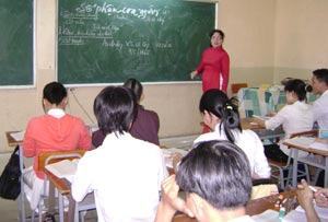 Diễn đàn Đổi mới phương pháp dạy học “Làm sao tránh đọc – Chép?”: Làm chủ giáo án