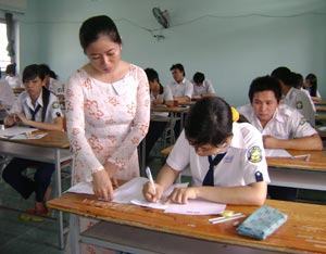 Diễn đàn Đổi mới phương pháp dạy học “Làm sao tránh đọc – Chép?”: Tại sao phải đọc – chép?