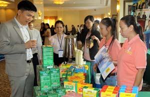 Diễn đàn xúc tiến thương mại – đầu tư và triển lãm quảng bá thương hiệu doanh nghiệp năm 2012
