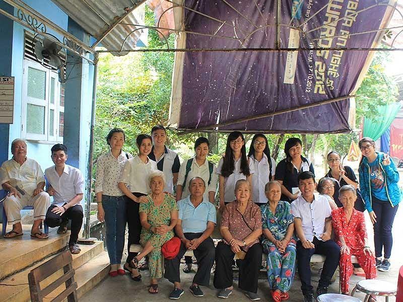 Dở khóc dở cười chuyện về khu dưỡng lão nghệ sĩ - ảnh 1