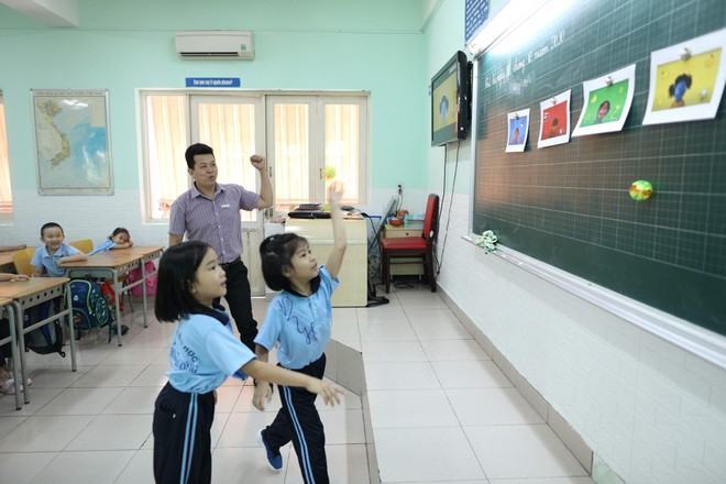 Đỏ mắt tìm giáo viên tiếng Anh bậc tiểu học