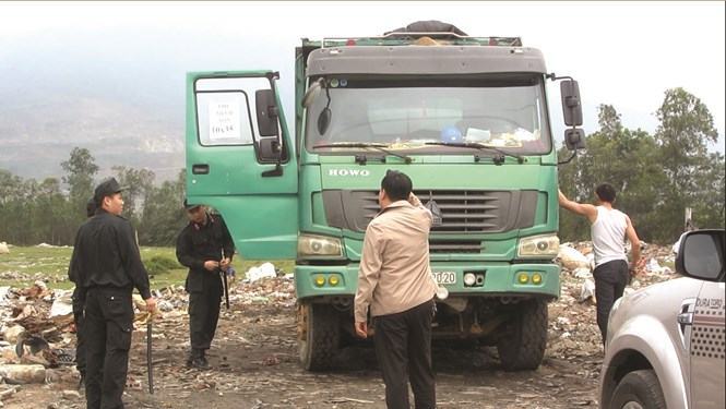 Đổ trộm rác thải dự án Formosa ra môi trường