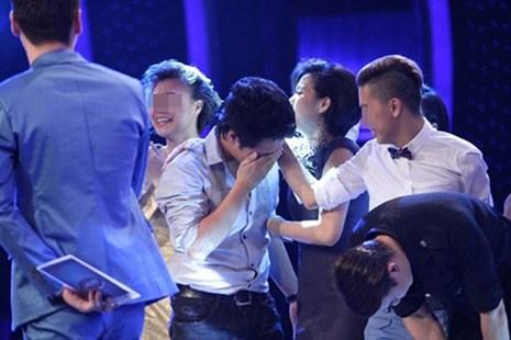 Đổ xô thi game sô: Tự tử vì áp lực - ảnh 2