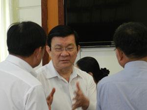 Doanh nghiệp trong nước: Thua trên sân nhà