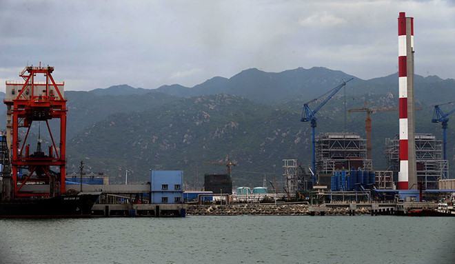 Dự án Nhà máy nhiệt điện Vĩnh Tân 1 do Công ty lưới điện Phương Nam Trung Quốc và Công ty điện lực quốc tế Trung Quốc đầu tư Ảnh: Đào Ngọc Thạch
