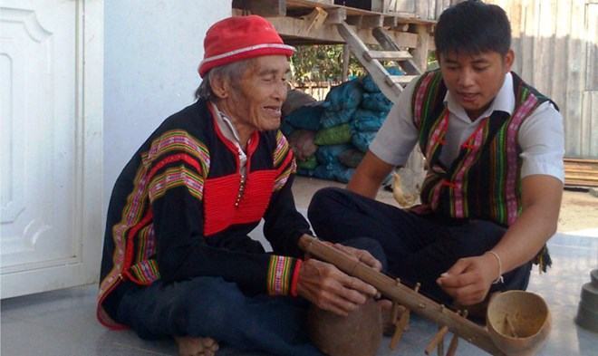 Độc đáo đàn Goong của dân tộc Gia Rai