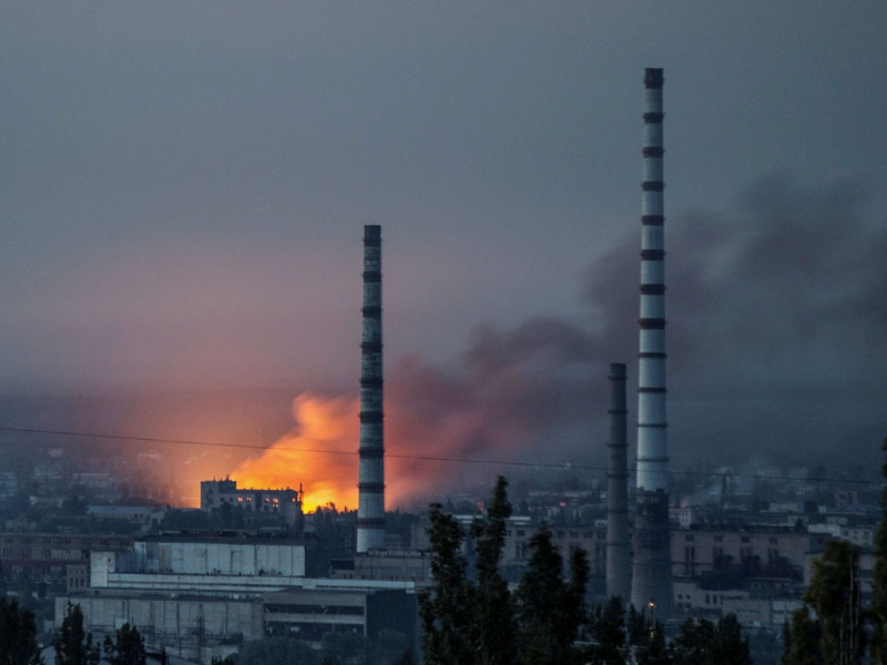 Dồn dập cảnh báo về chiến sự Nga - Ukraine - ảnh 1