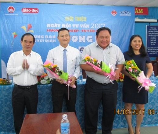 Để Ngày hội Tư vấn Hướng nghiệp Tuyển sinh 2017 “Cùng bạn quyết định tương lai” ngày càng tốt hơn