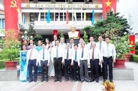 Cán bộ ngành giáo dục dâng hương tưởng niệm Chủ tịch Tôn Đức Thắng