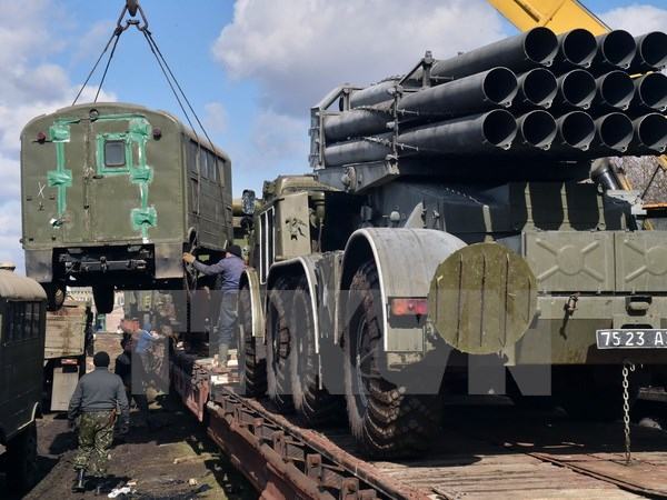 DPR cáo buộc Kiev tiếp tục phong tỏa giao thông ở Donbass