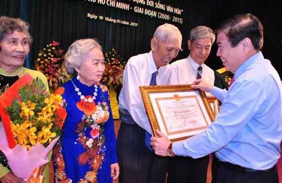 Phong trào “Toàn dân đoàn kết xây dựng đời sống văn hóa”: Gắn với sự đi lên của đời sống nhân dân TP