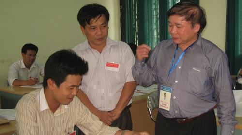 Dự báo điểm thi tuyển sinh: Ít điểm 10, nhiều điểm trung bình