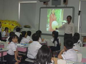 “Du lịch” qua từng bài học