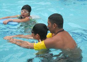 Đưa môn bơi lội vào chương trình chính khóa: Bài 1: Còn lắm khó khăn