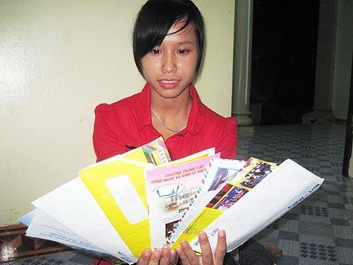 Đua nhau mời gọi thí sinh