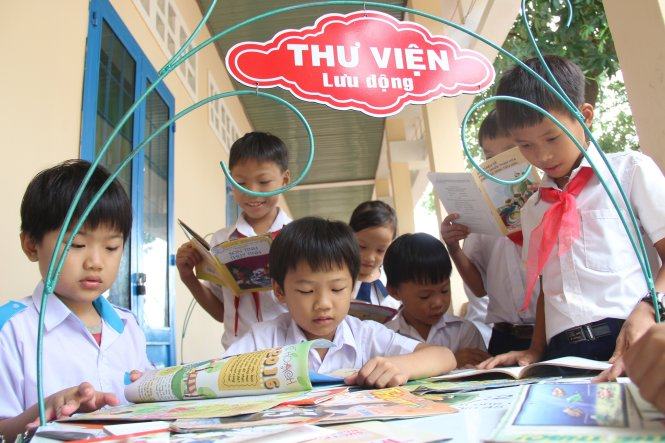 Đưa thư viện đi khắp trường 