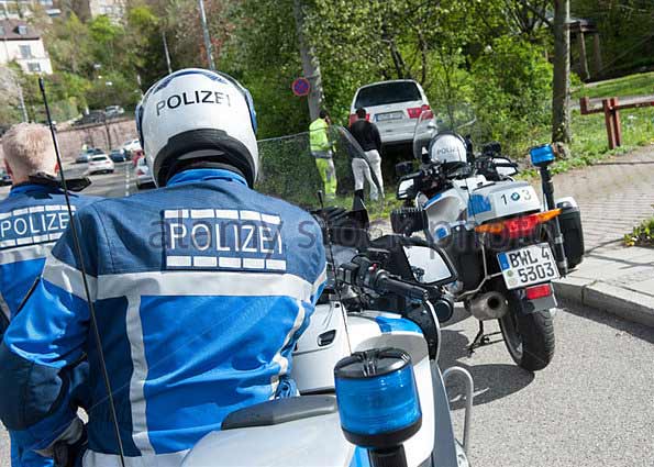 Đức phá âm mưu cuồng sát