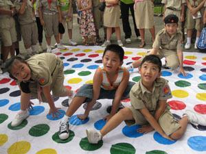 Đừng khó chịu khi bị trẻ bắt bẻ