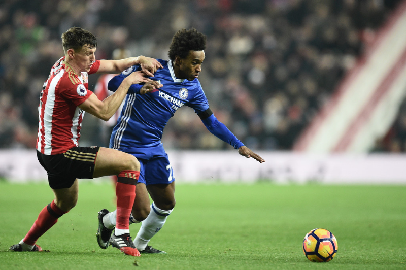 Dùng sở đoản, Moyes không thể cản Chelsea