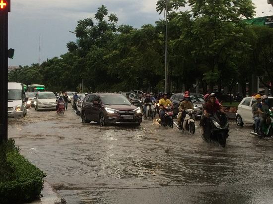 TP Hồ Chí Minh tạm ứng 10 tỷ đồng, siêu máy bơm đường Nguyễn Hữu Cảnh chạy trở lại