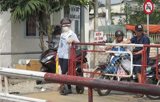 Răng hô, ngực lép không được lái tàu: Quy định quá cứng nhắc