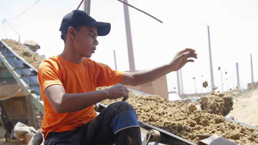 Báo động tình trạng lao động trẻ em