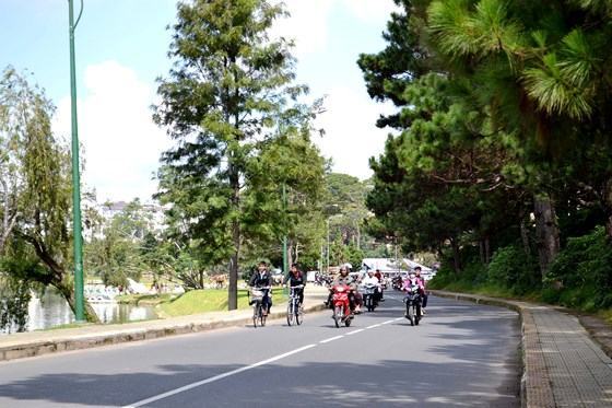 Hơn 35 tỷ đồng cải tạo đường quanh Hồ Xuân Hương