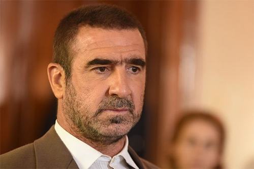Eric Cantona cam kết cưu mang người tị nạn trong hai năm