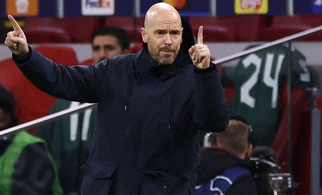 Erik ten Hag bắt đầu quan tâm tới ‘ghế nóng’ ở M.U