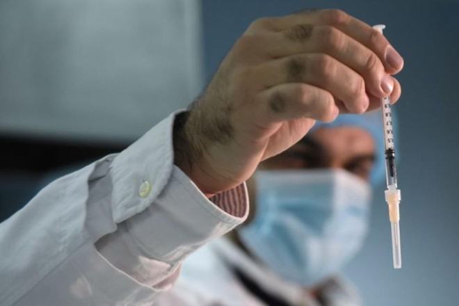 EU khởi động chiến dịch tiêm phòng vắc xin Covid-19 rầm rộ