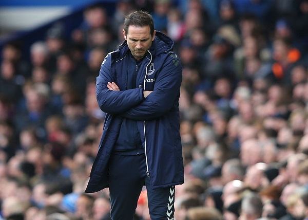 Everton lại thua, Lampard đối mặt án trảm