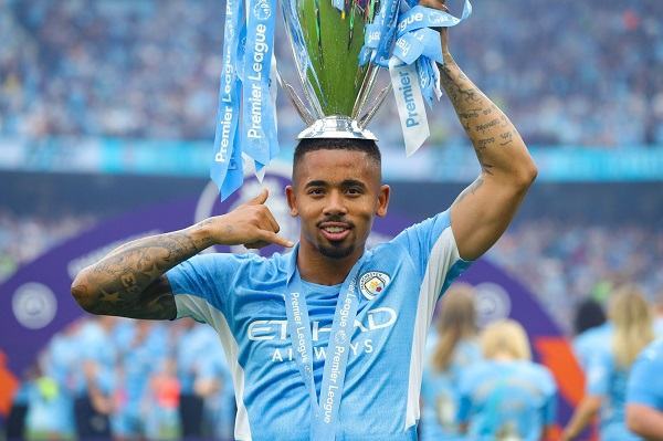 Gabriel Jesus tiết lộ thời điểm quyết định về tương lai