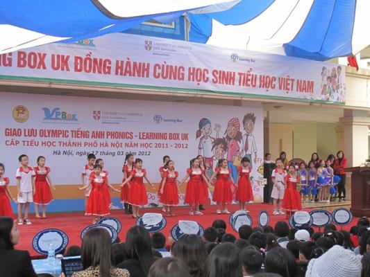 Gần 700 học sinh Hà Nội tham gia giao lưu Olympic tiếng Anh