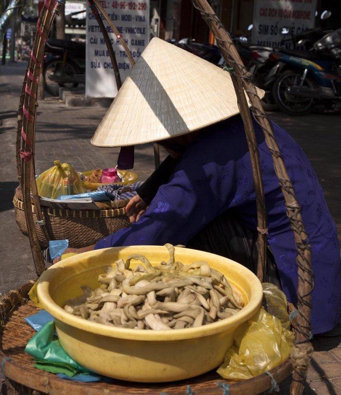 Gặp dưa môn muối chua ở Sài Gòn 