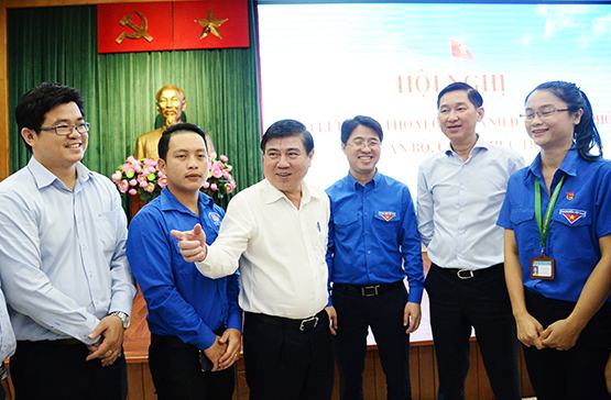 TP.HCM: Sẽ tăng lương cho công chức theo từng năm