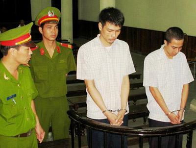 Gây án mạng trong đám giỗ vì một đôi giày