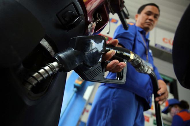 Nhiều kiến nghị bỏ quy định đưa phương án điều hành giá xăng, điện ra khỏi danh mụcbí mật nhà nước  /// Ảnh: Ngọc Dương