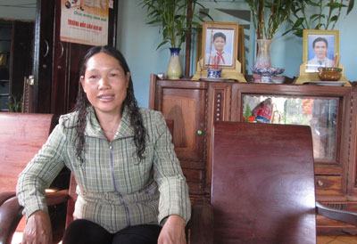 Gia Lai: Cô giáo “khùng” của làng Plei Kly Phun